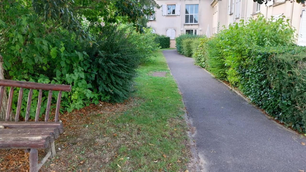 Appartement Cosy - Disneyland & Villages Nature Villeneuve-Saint-Denis Zewnętrze zdjęcie